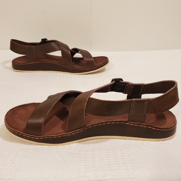 CHACO WAYFARER LEATHER SANDALS W/ COMFORT  FOOTBED - Picture 4 of 5